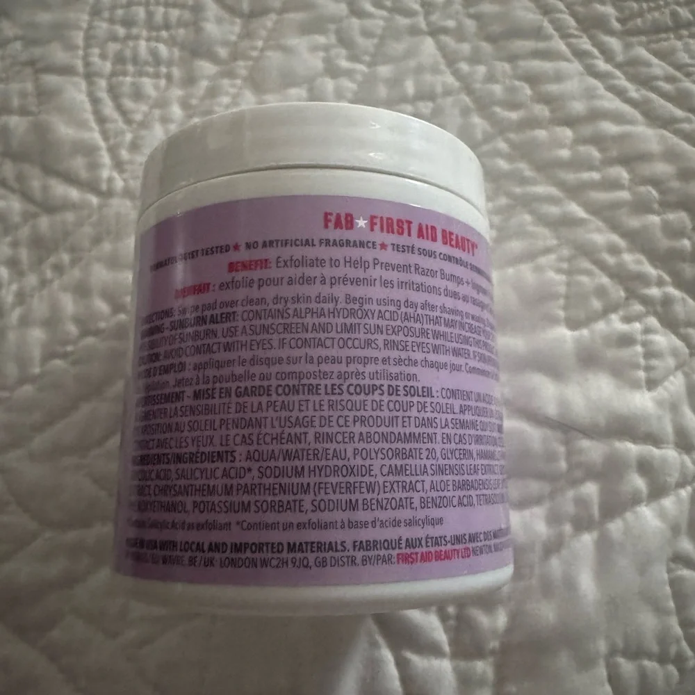 New First Aid Beauty Ingrown Hair Pads Sensitive Skin Clean Beauty cruelty free